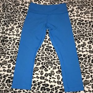 Lululemon cropped workout leggings